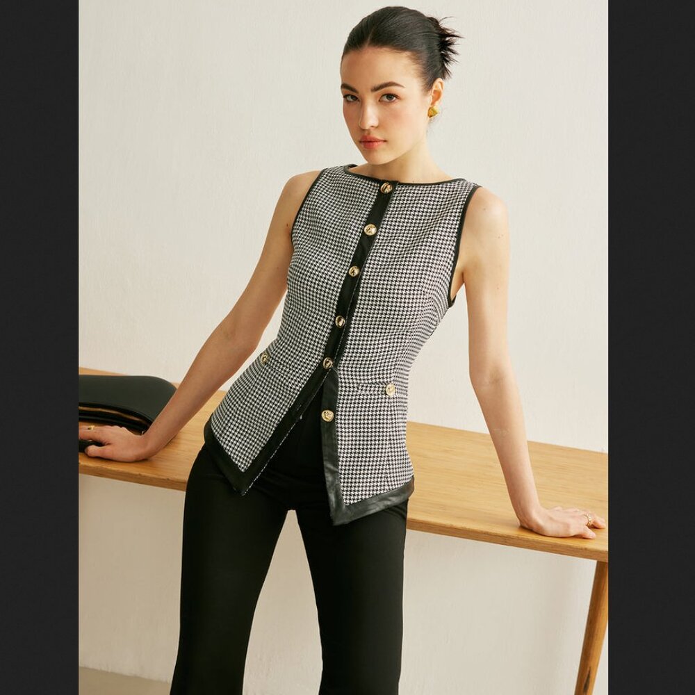Commense Black and White Houndstooth Vest